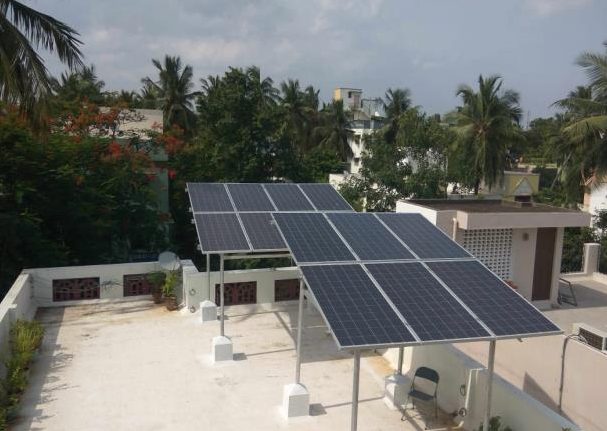 Residential rooftop solar installation