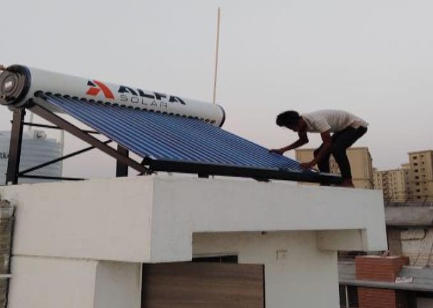 Solar water heater installation